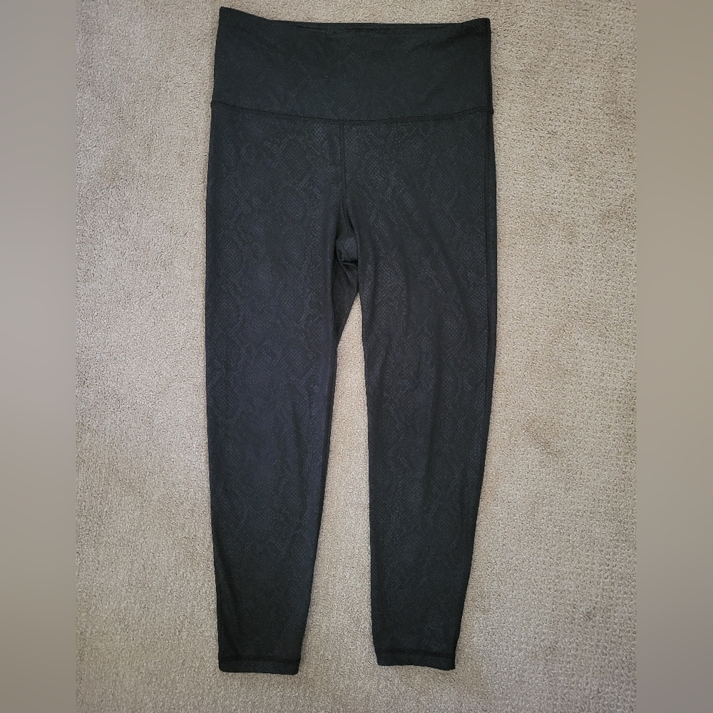 Gap Fit Eclipse Black Snakeskin Side Zipper High Waisted Legging - Picture 6 of 12